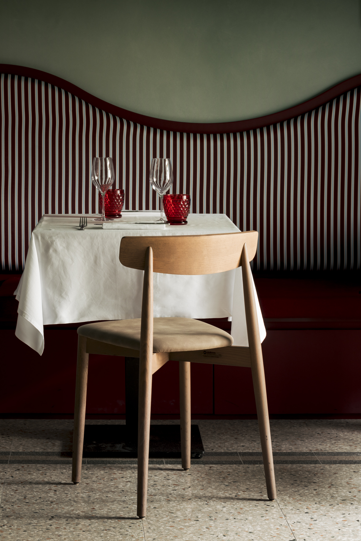 Casa Vittoria – Ristorante di Design nel Cuore di Chiaia, Napoli | FADD ...
